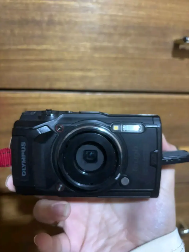 Cámara Olympus Tough TG-6 negra - 3