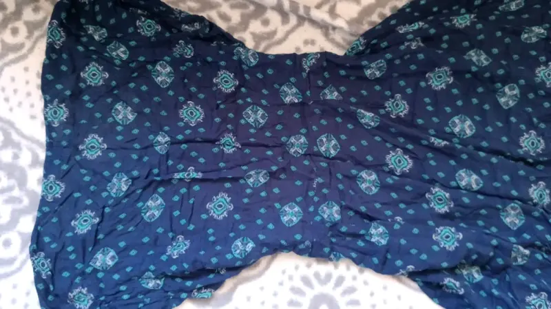 Vestido azul con estampado - 3