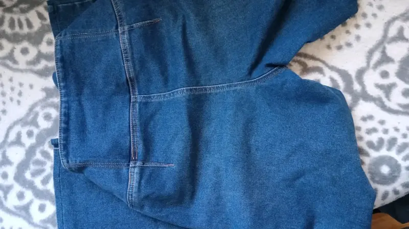 Jeans azul con detalles - 3