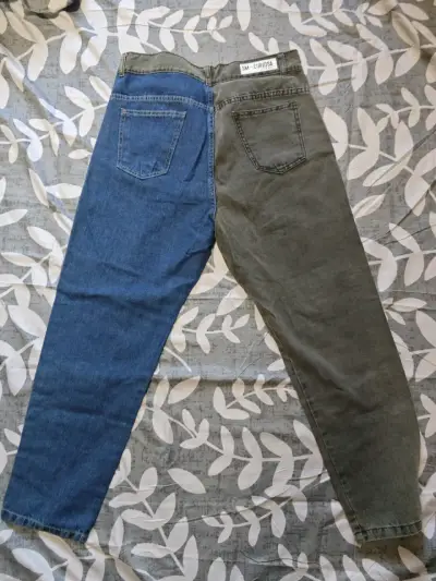 Pantalones bicolor de mezclilla - miniatura 1