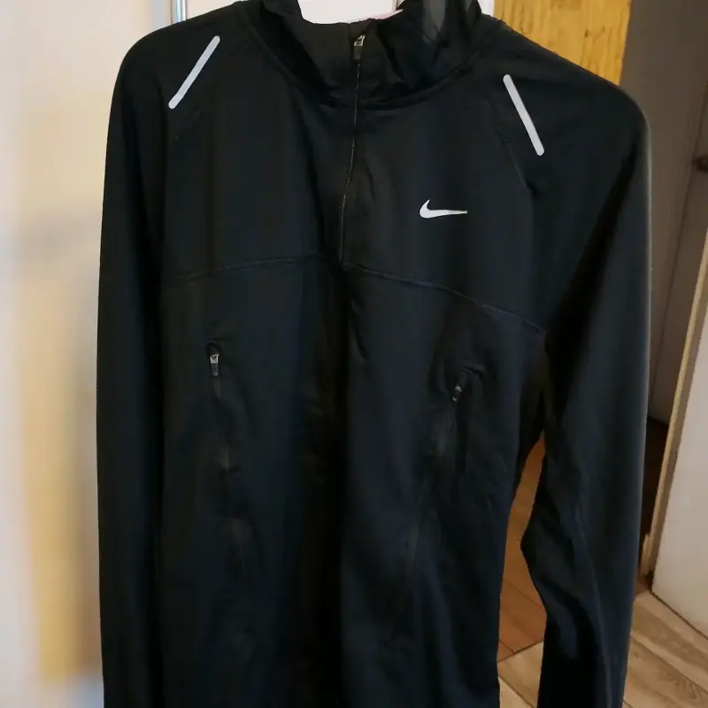 Chaqueta Nike deportiva negra - 2