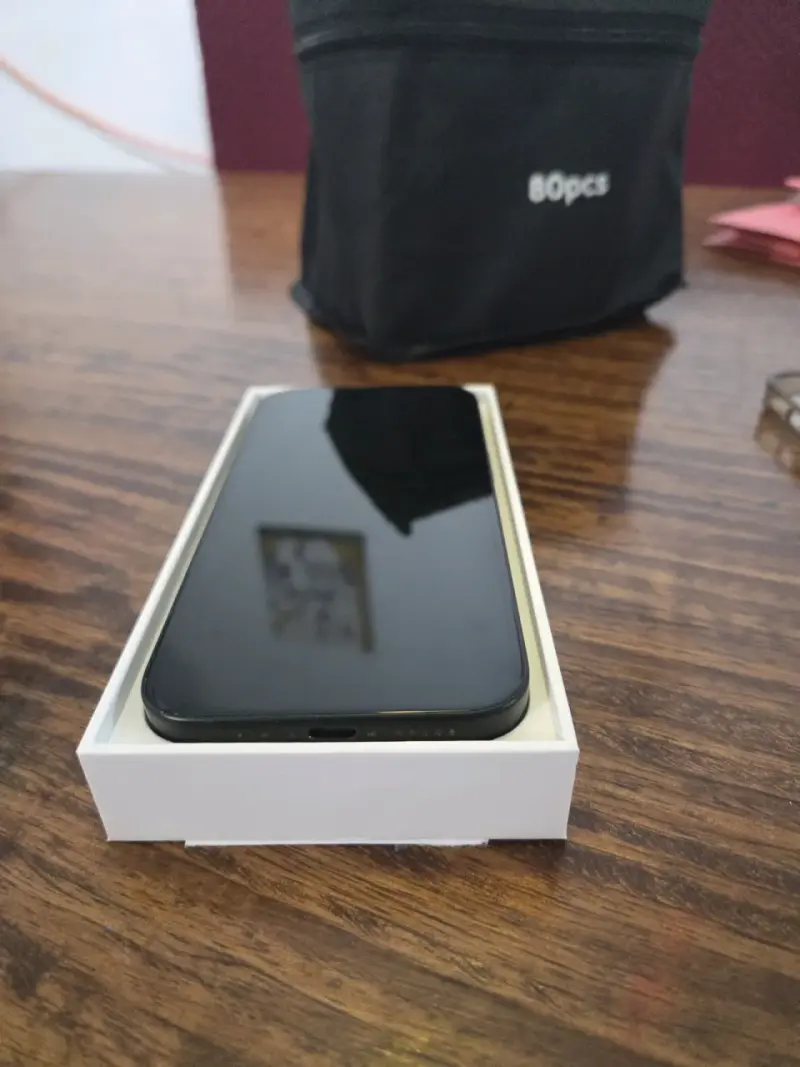 Iphone 15 Black 128 GB - 3