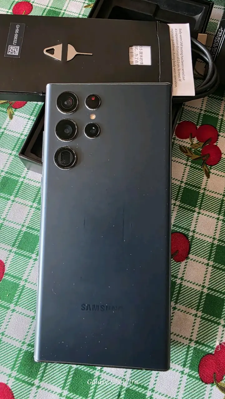 Samsung Galaxy S22 Ultra - 2