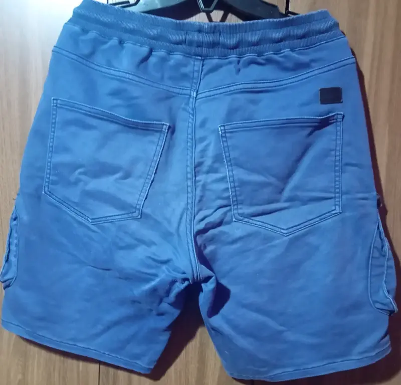 Short azul con bolsillos - 2