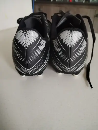 Botines de fútbol Puma negros - miniatura 6
