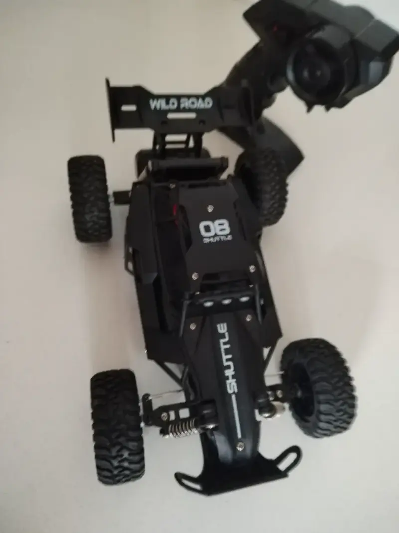 Auto RC todoterreno negro 1:16 - 2