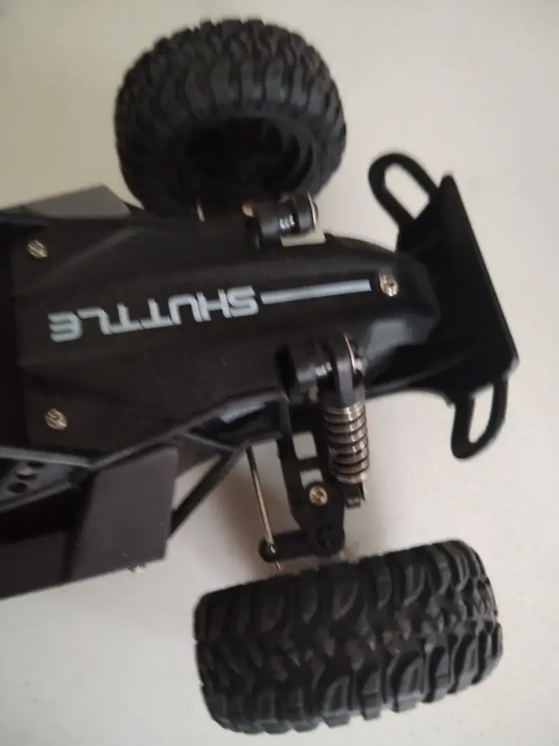 Auto RC todoterreno negro 1:16 - 3
