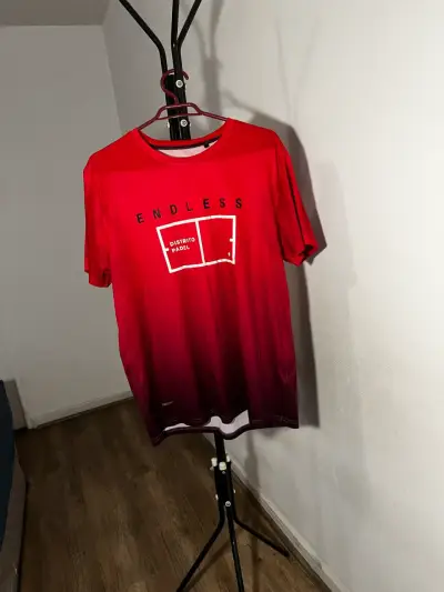 Polera deportiva roja Endless - miniatura 1