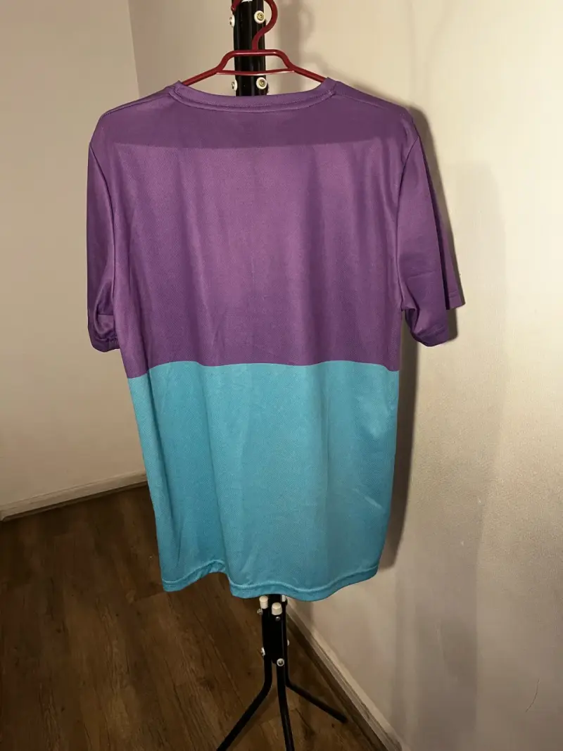 Polera bicolor púrpura y azul - 2