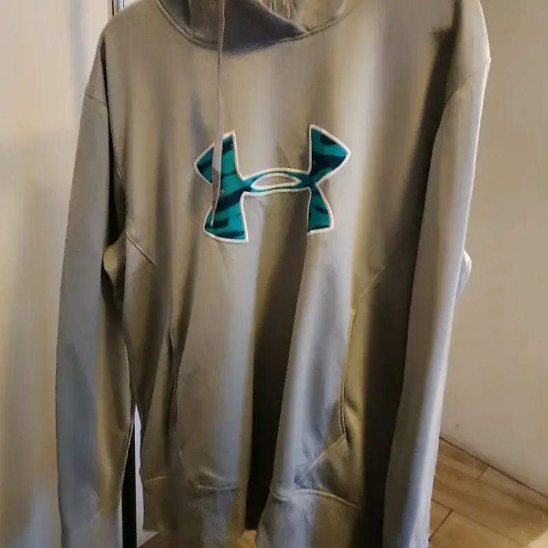 Polerón capucha gris con logo - 2