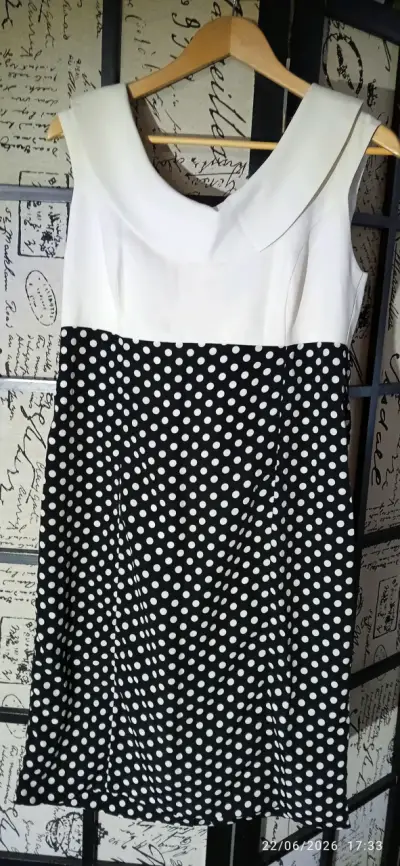 Vestido blanco con lunares negros - miniatura 3