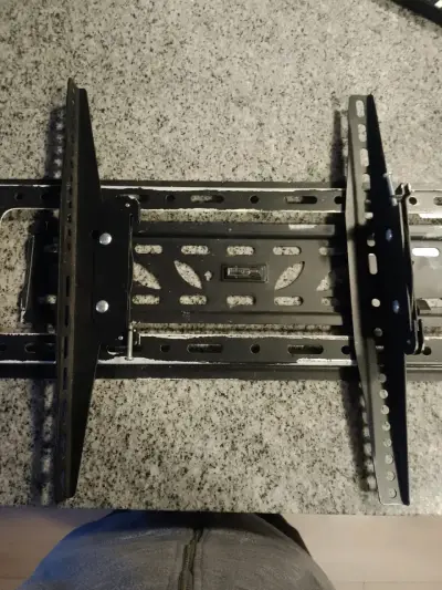 Soporte de TV ajustable - miniatura 1