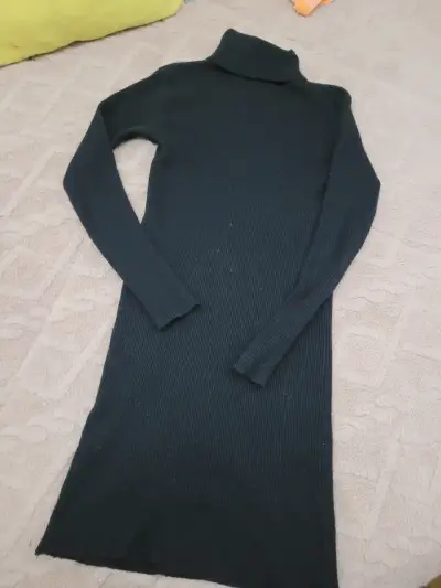 Vestido negro manga larga - miniatura 3