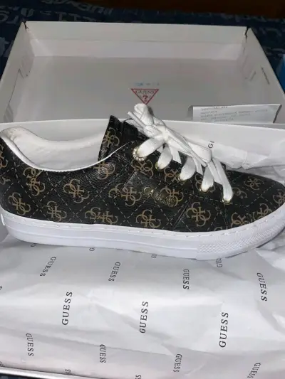 Zaptillas GUESS - miniatura 3