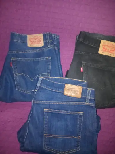 Jeans Levi's y Tommy Hilfiger - miniatura 6