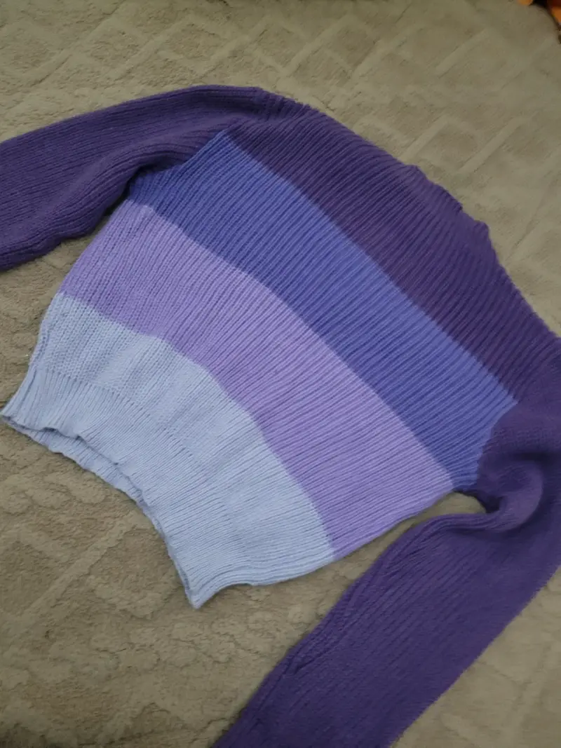 Suéter rayado morado - 4