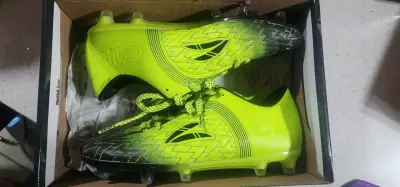 Botines de fútbol  C1K - miniatura 1