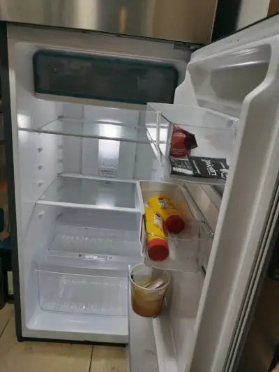 Refrigerador de acero inoxidable - miniatura 3