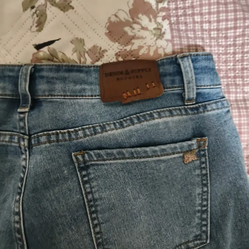 Jeans azul de mujer - 4