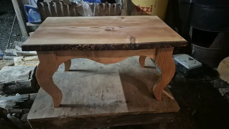 Mesa de madera rústica - 2