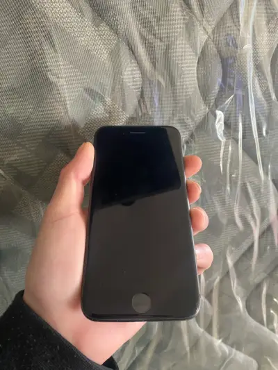 iPhone 8  usado - miniatura 2