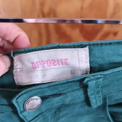 Pantalón skinny verde esmeralda Opposite 💚 - miniatura 2