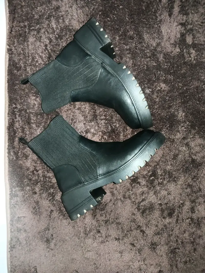 Botines negros - 1