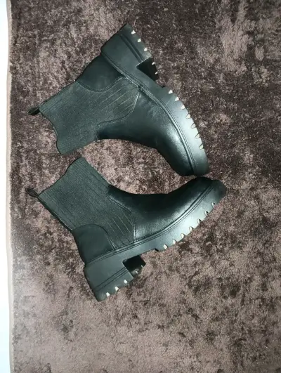Botines negros - miniatura 1