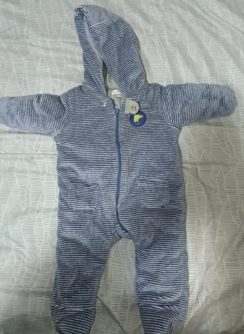Pijama enterito azul de bebé 3 meses