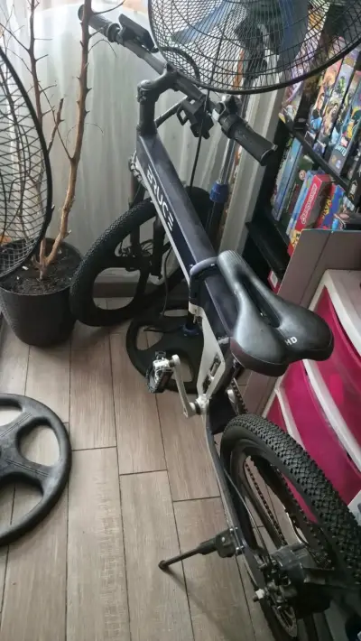 Bicicleta eléctrica Bruce plegable - miniatura 1