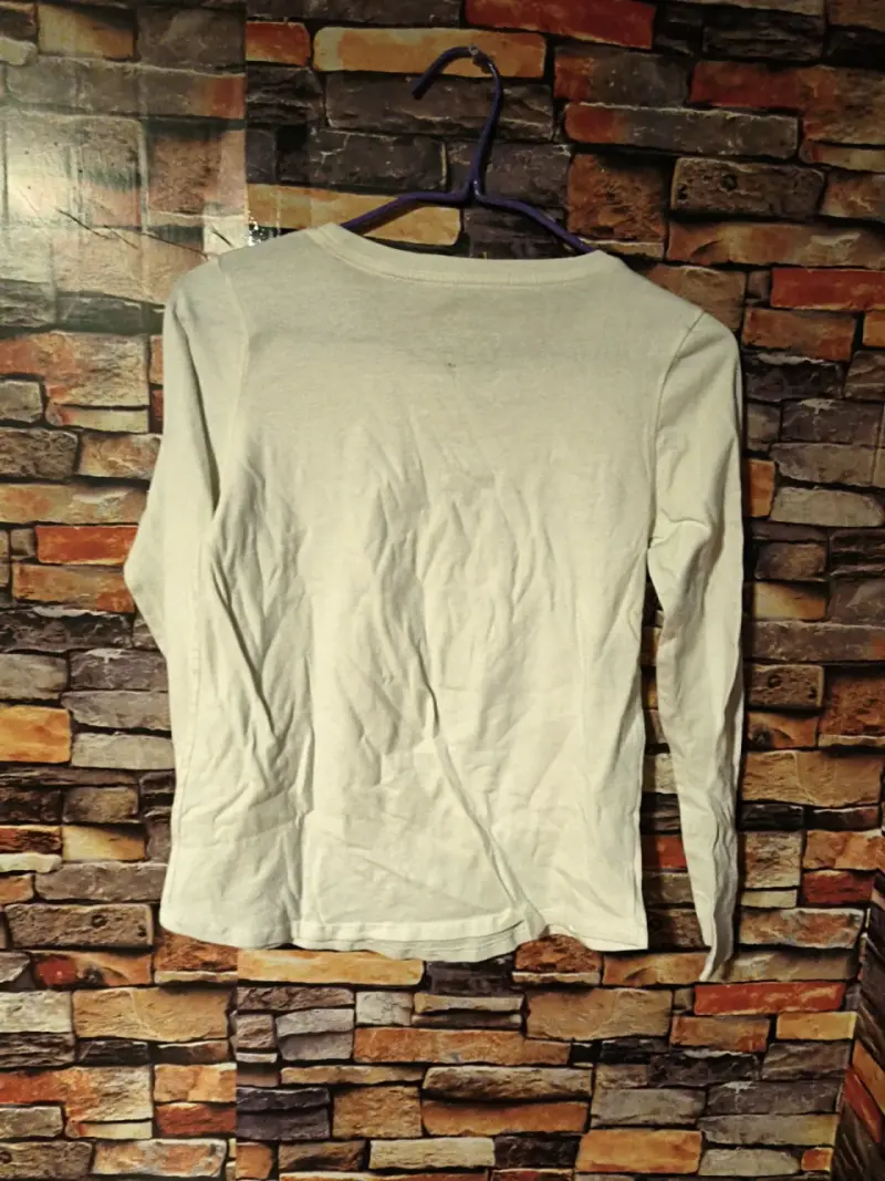 Polera blanca con Baby Yoda - 2