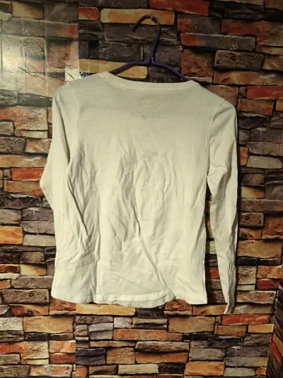 Polera blanca con Baby Yoda - miniatura 2