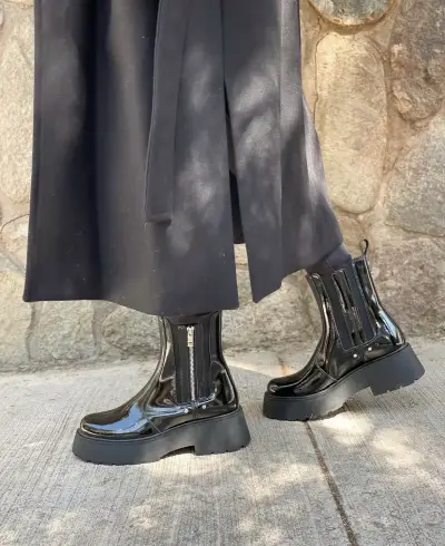 Botines negros de charol - miniatura 1