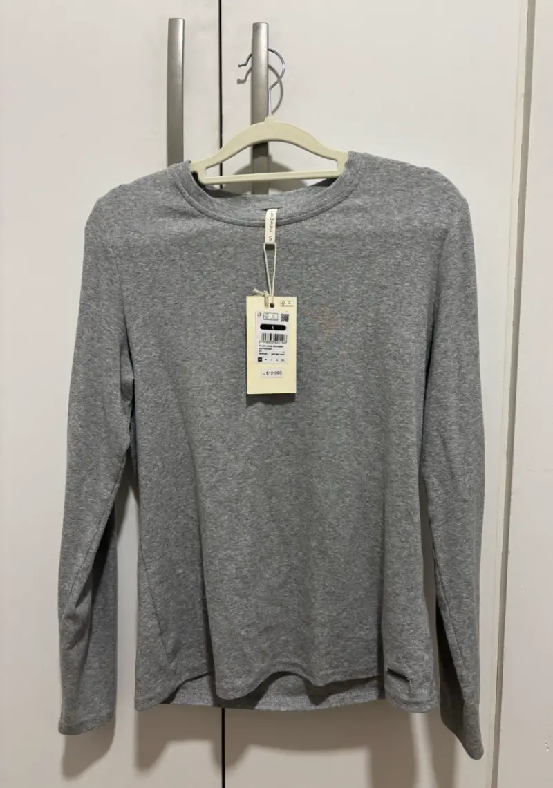 Polera gris manga larga nueva Newsport - 2