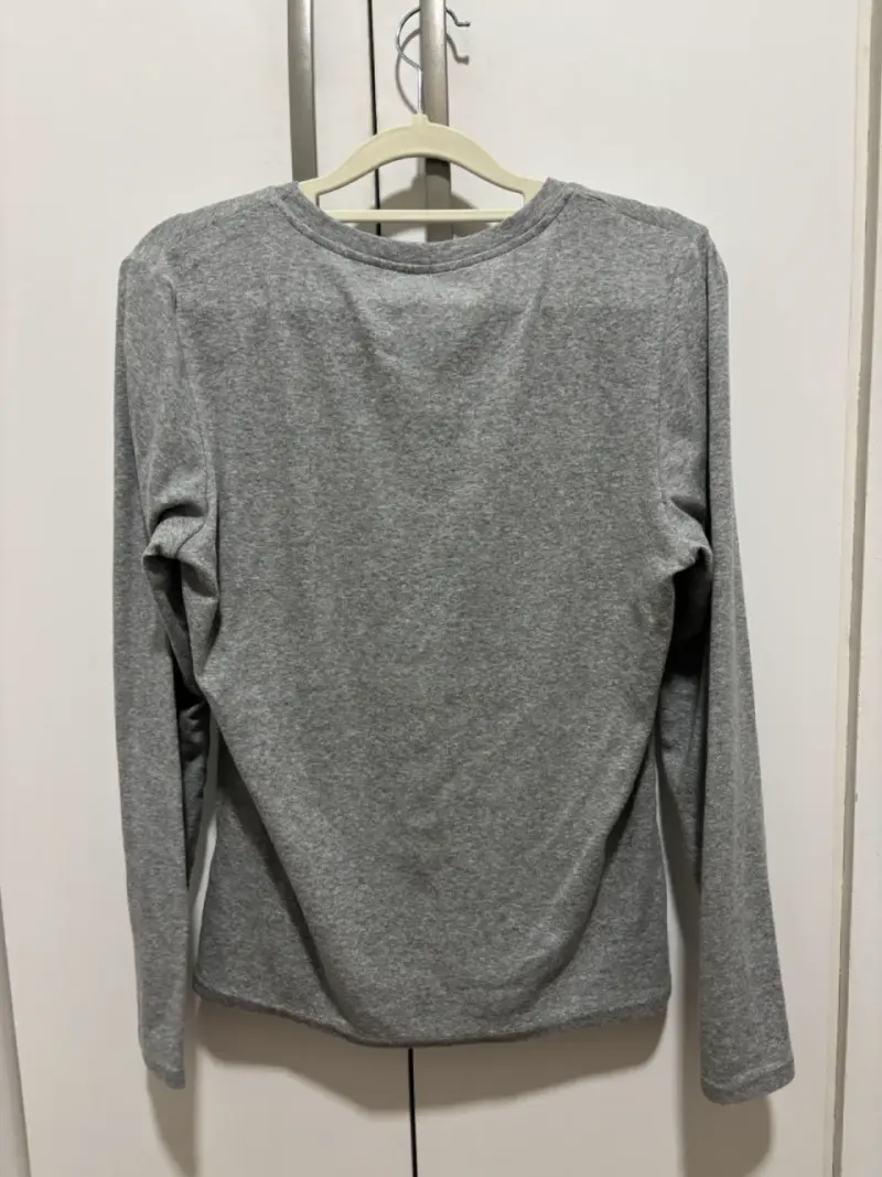 Polera gris manga larga nueva Newsport - 3