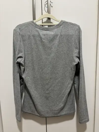 Polera gris manga larga nueva Newsport - miniatura 3