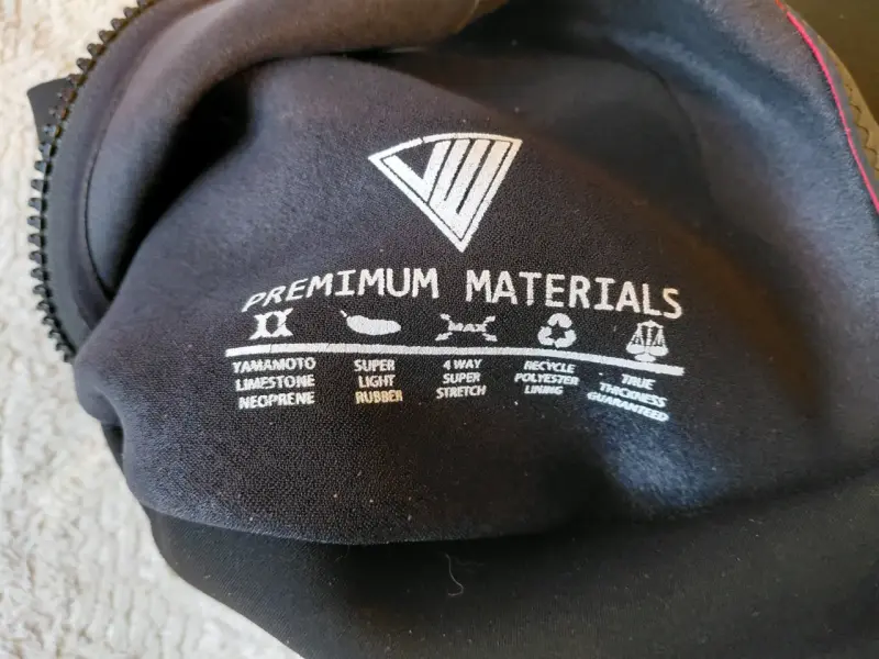 Traje para actividades acuaticas negro VE - 2