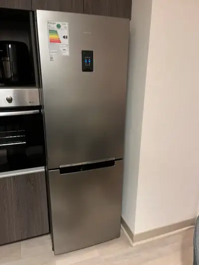Refrigerador Samsung acero inoxidable - miniatura 1