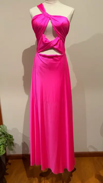 Vestido de fiesta fucsia - miniatura 1