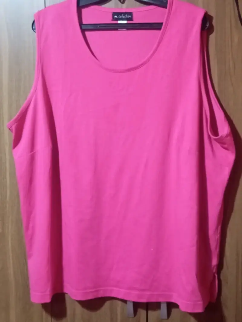 Polera sin mangas rosada - 1
