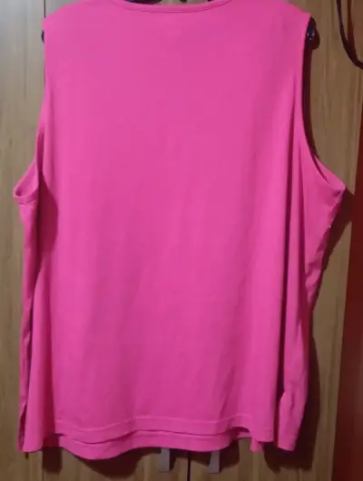 Polera sin mangas rosada - miniatura 2