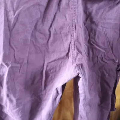 Pantalones cargo burdeos - miniatura 6