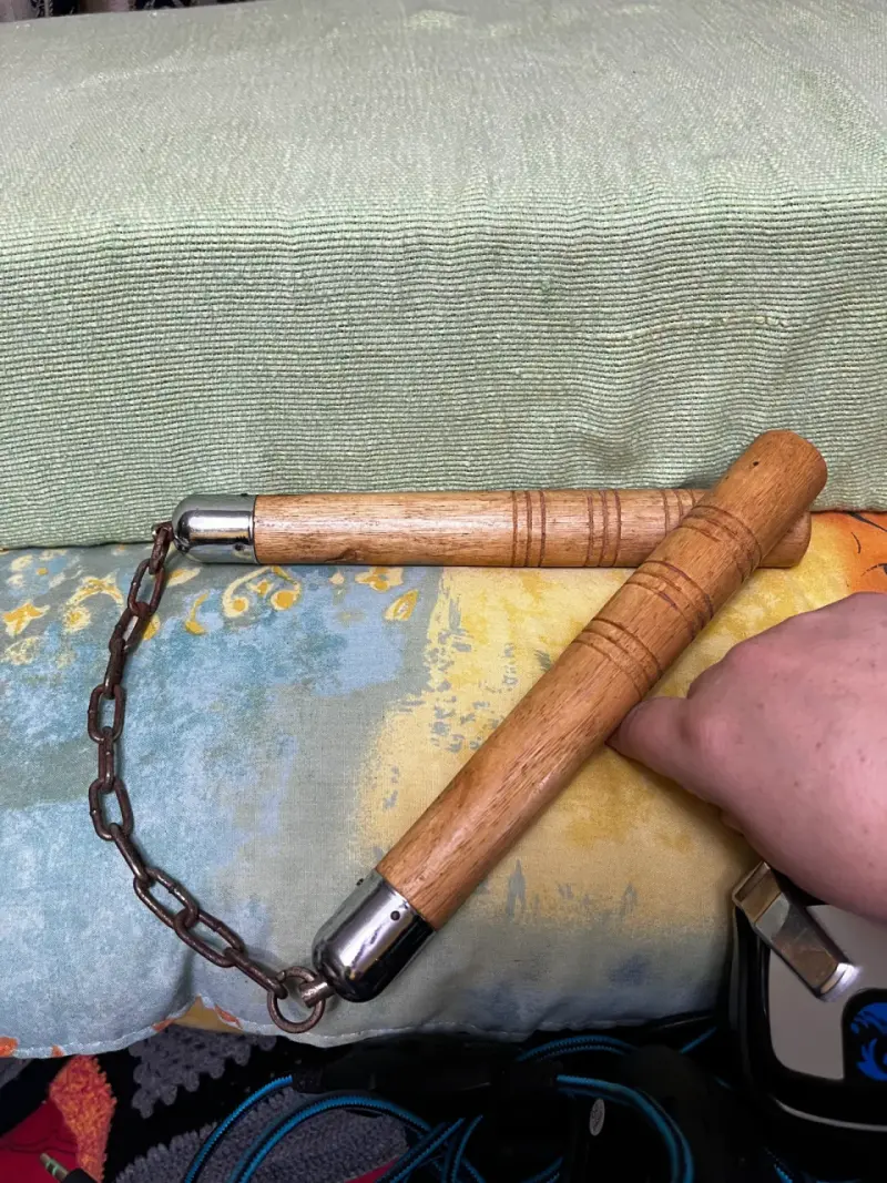 Nunchaku de madera clásico