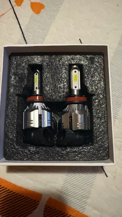 Foco LED para auto H11 - miniatura 3
