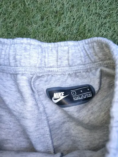 Nike tech buzo - miniatura 4