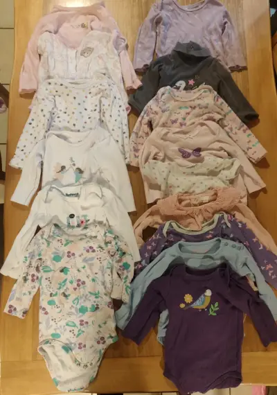 Lote ropa de bebé variados - miniatura 7