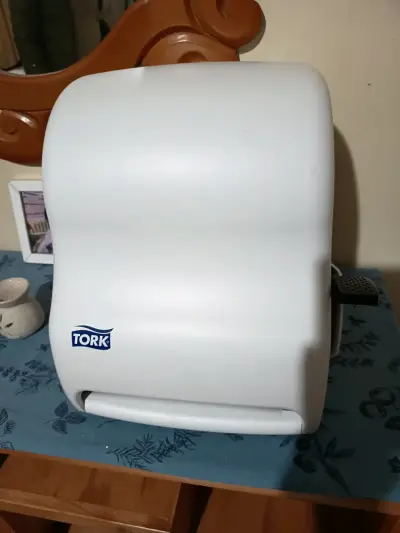 Dispensador de toallas Tork blanco - miniatura 1