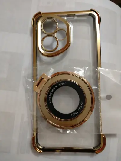 Carcasa de celular dorada con anillo - miniatura 3