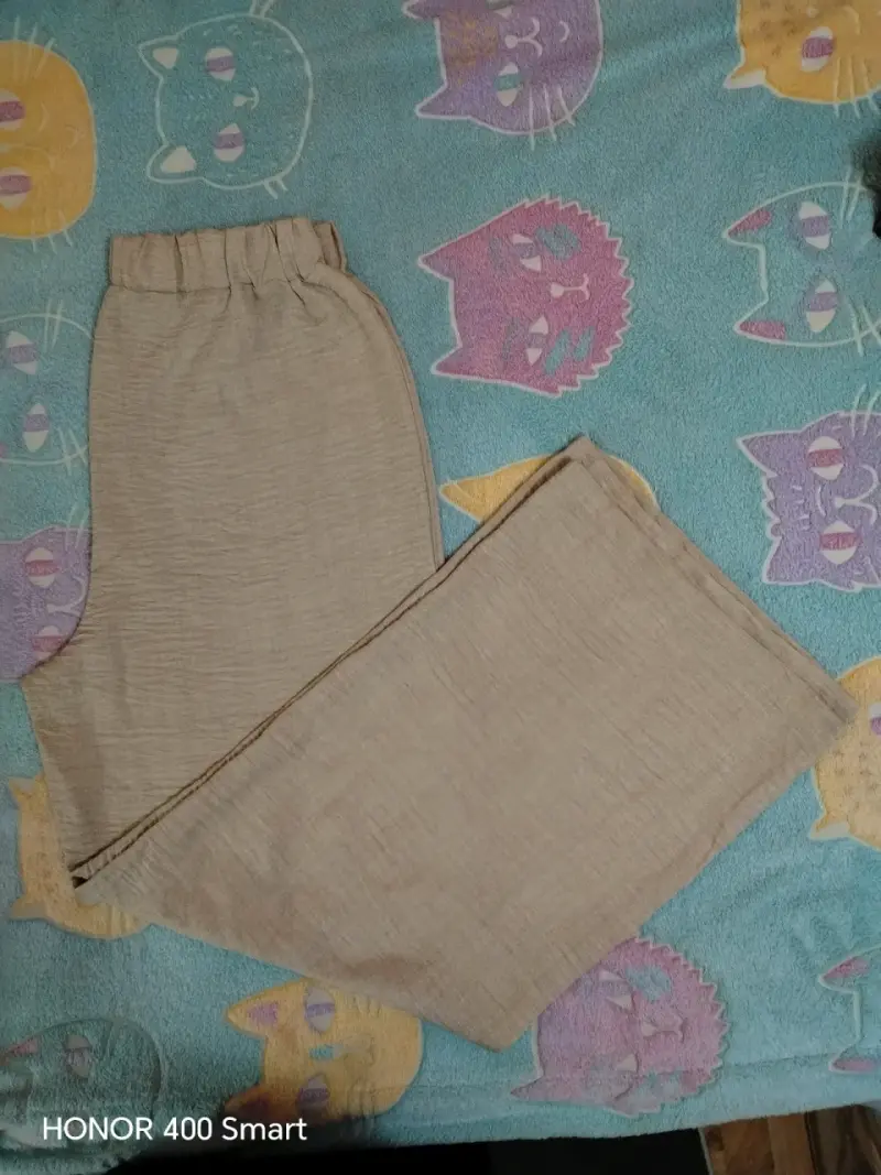 Conjunto chaleco y pantalón beige - 2