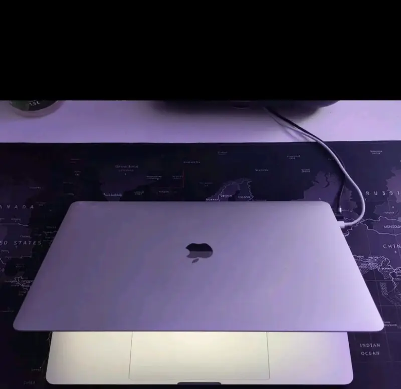 MacBook Pro 15 2018 - 6